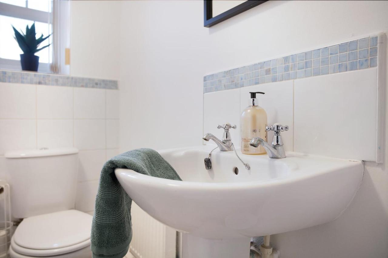 Apartment Charming 3 Bedroom House In Hartlepool, Sleeps 5